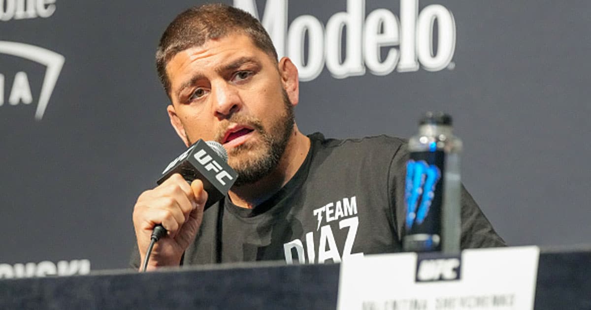 Nick Diaz habla con la prensa y los fanáticos para UFC 266