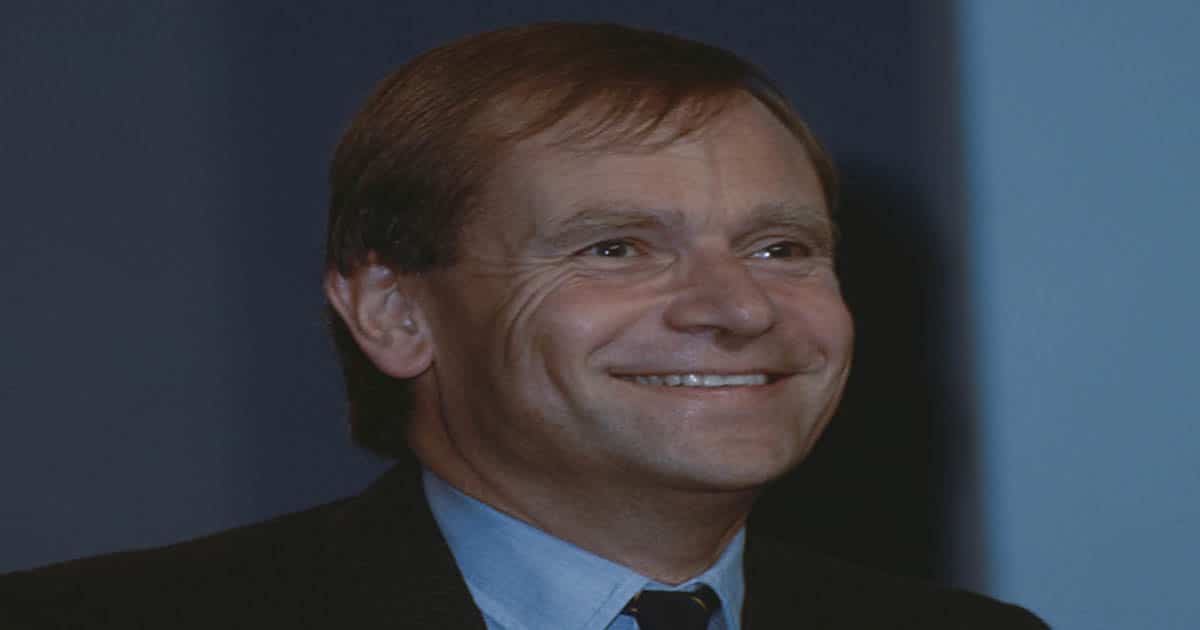El autor inglés Jeffrey Archer, vicepresidente del Partido Conservador