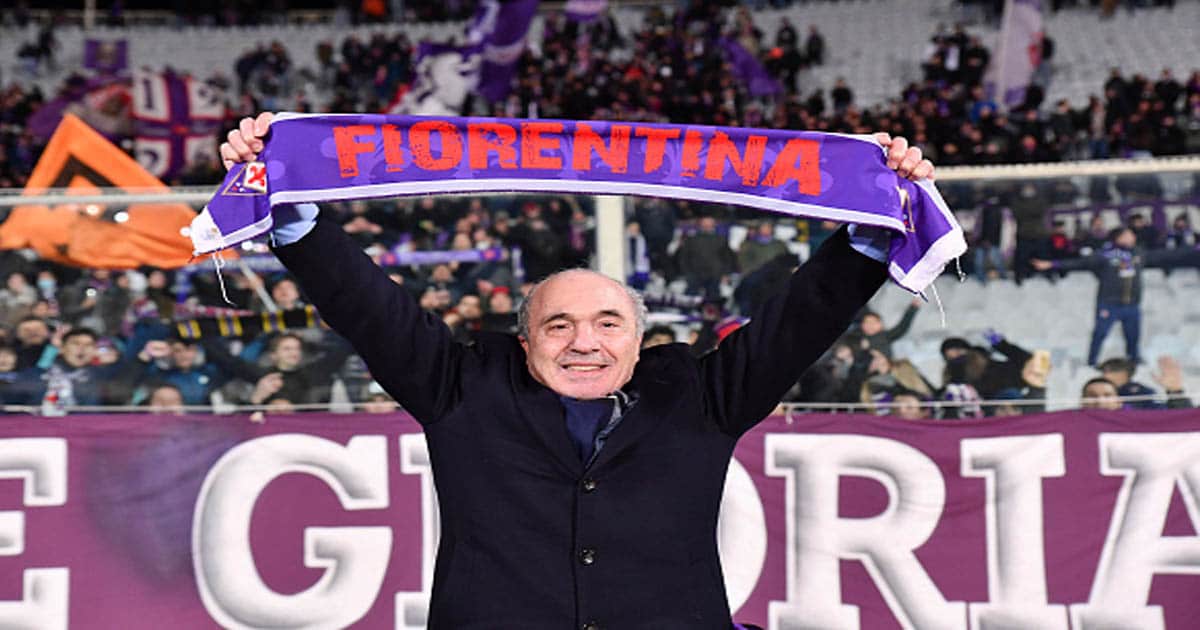 Rocco Commisso (presidente de la Fiorentina) durante un partido de fútbol de la Serie A italiana